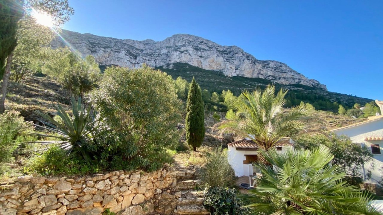 Espectacular vivienda con vistas al mar en el Montgó, Dénia