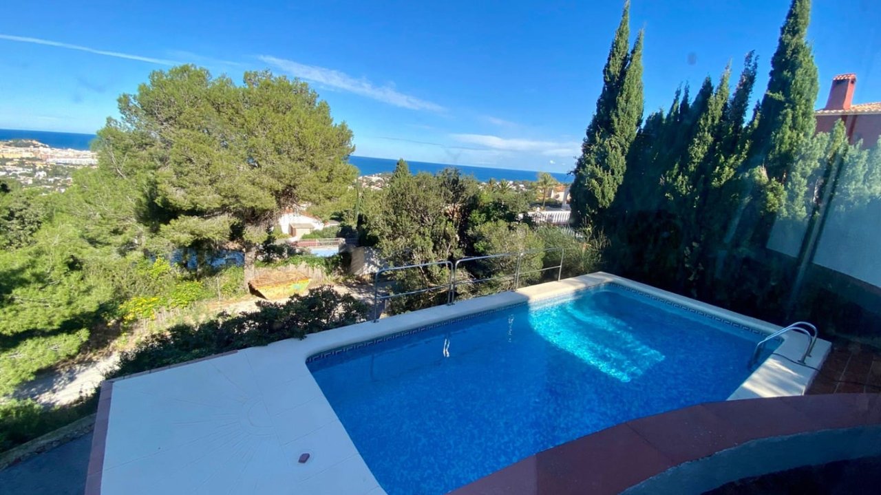 Espectacular vivienda con vistas al mar en el Montgó, Dénia