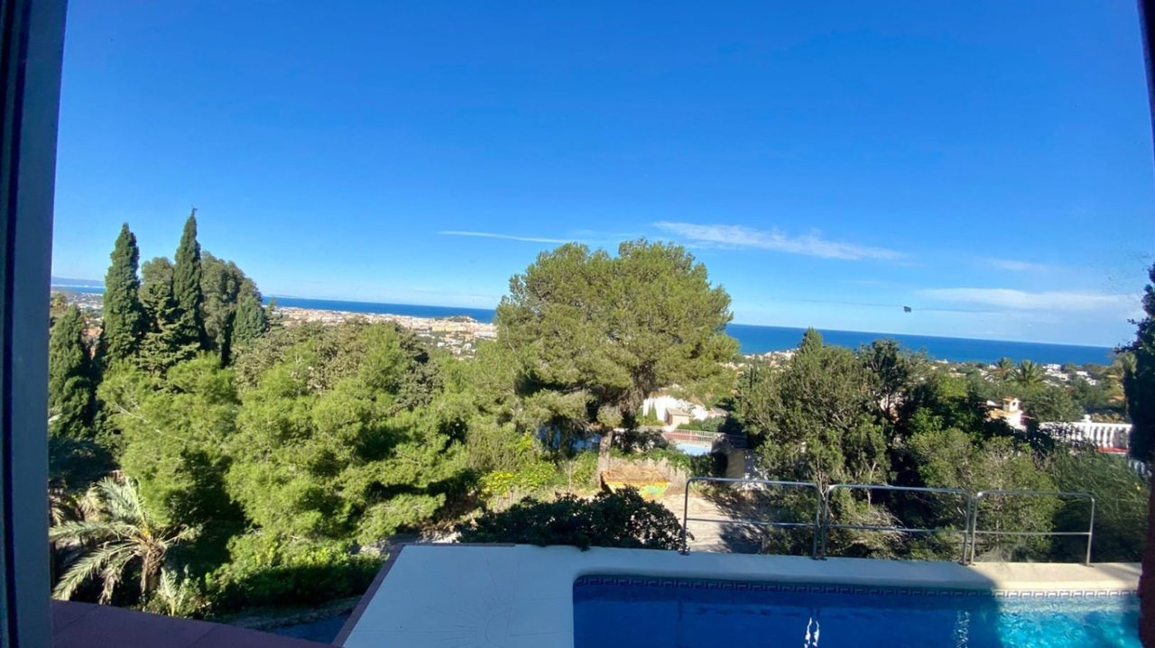 Espectacular vivienda con vistas al mar en el Montgó, Dénia