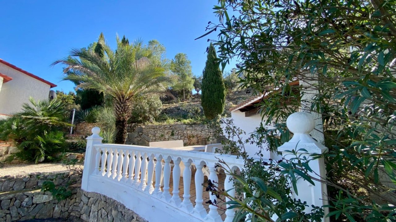 Espectacular vivienda con vistas al mar en el Montgó, Dénia