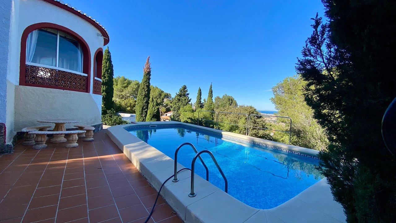 Espectacular vivienda con vistas al mar en el Montgó, Dénia