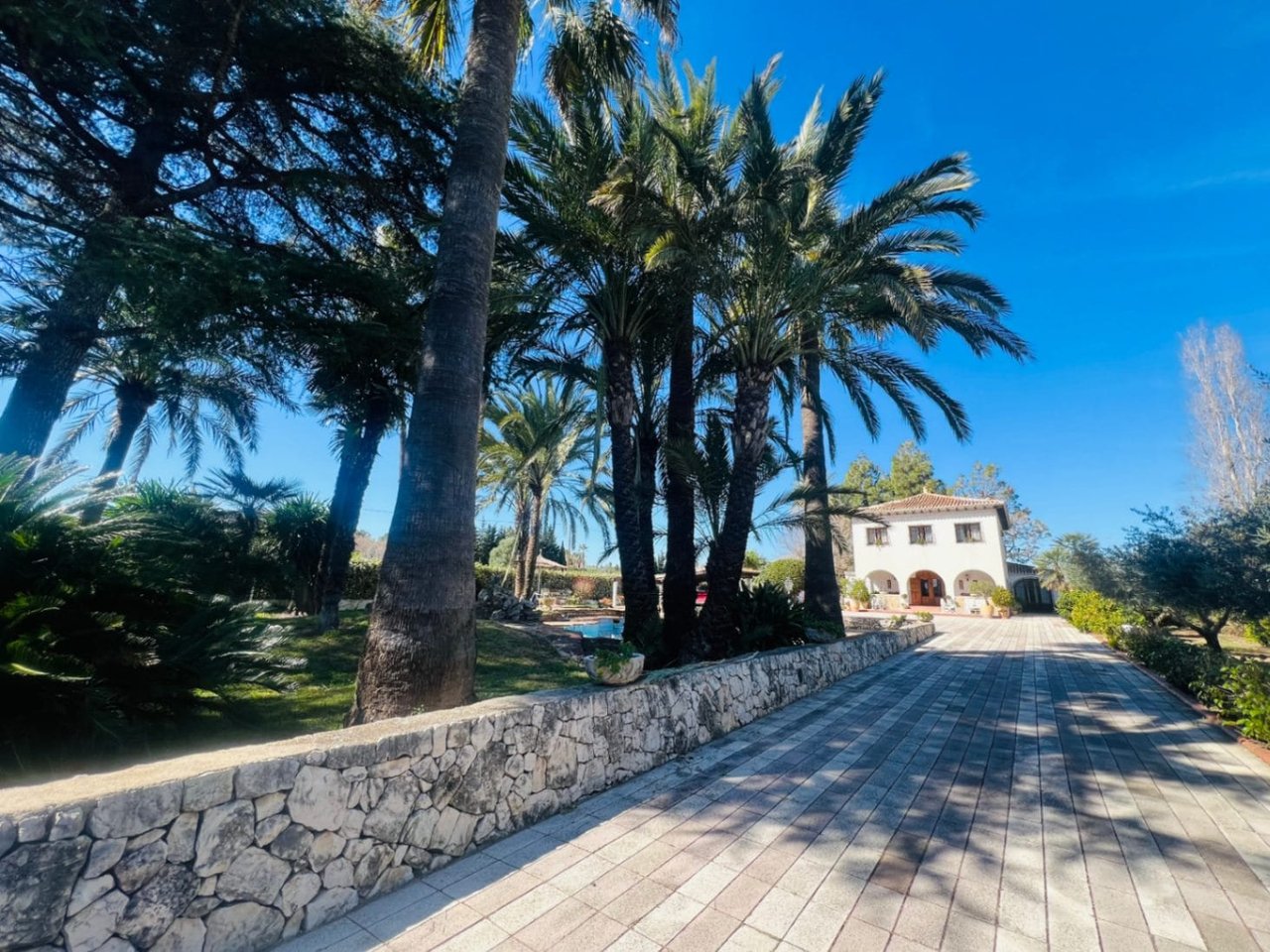 Elegante en stijlvolle finca met 6 slaapkamers in La Sella Golf, Pedreguer Costa Blanca