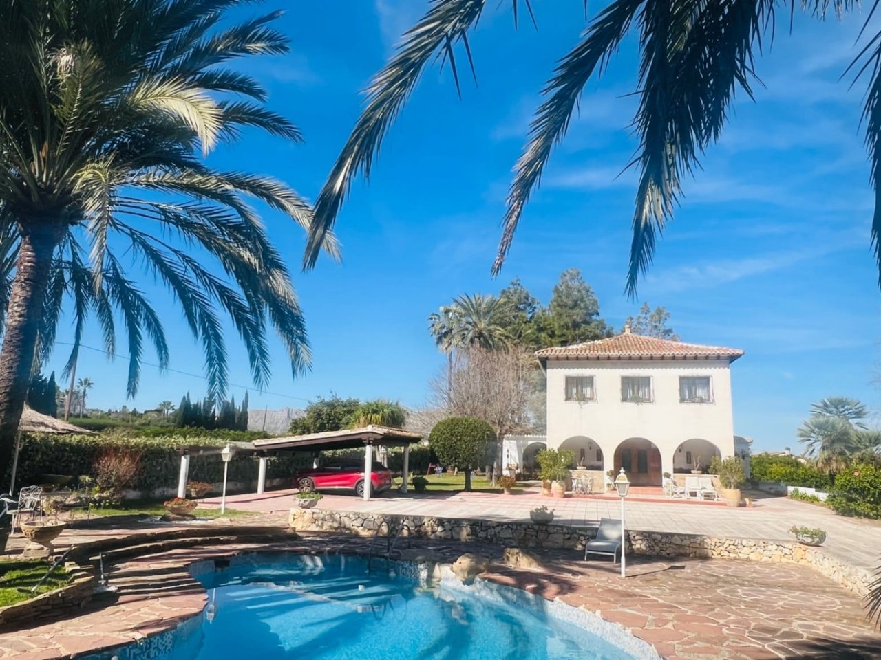 Elegante en stijlvolle finca met 6 slaapkamers in La Sella Golf, Pedreguer Costa Blanca