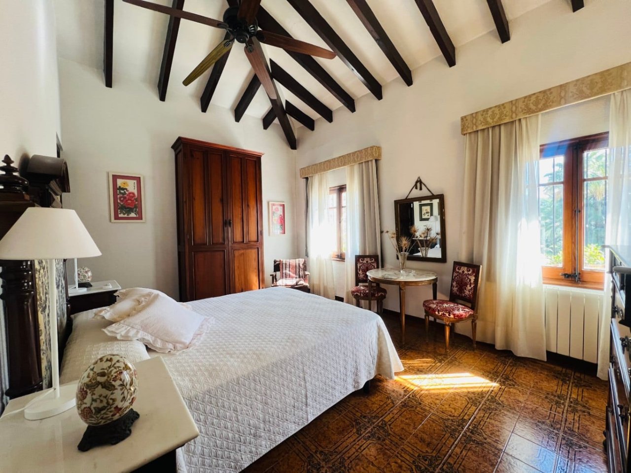 Elegante en stijlvolle finca met 6 slaapkamers in La Sella Golf, Pedreguer Costa Blanca