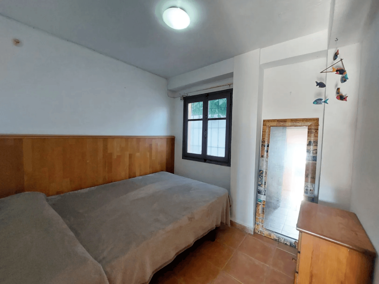 Priviligierte locatie in Las Rotas, renovatieproject 4-slaapkamer appartement