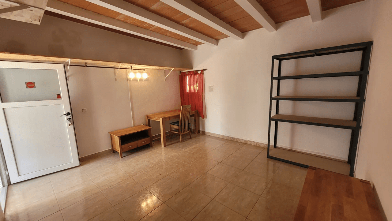 Interessante villa op groot grondstuk te koop in Benissa kust