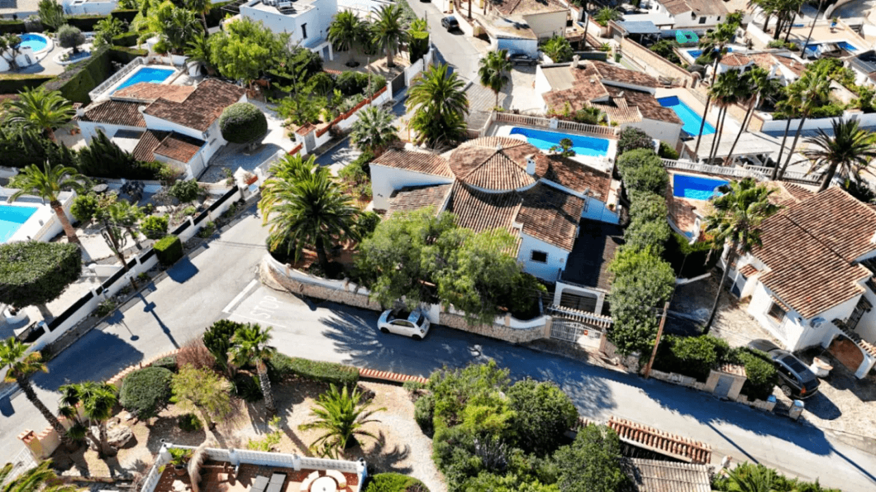 Traditionele zeezicht villa te koop in Benissa