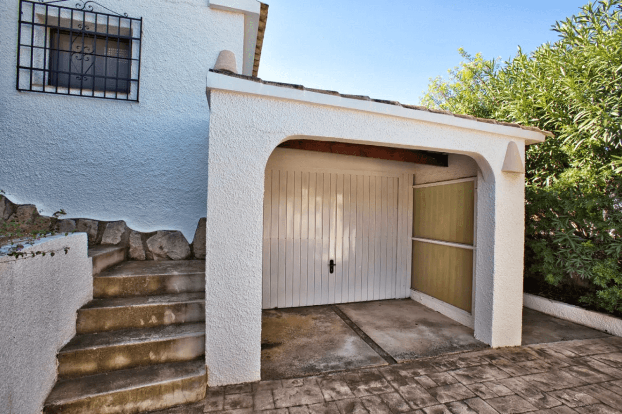 Traditionele zeezicht villa te koop in Benissa