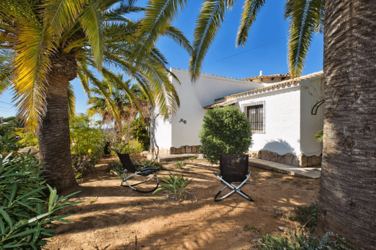Traditionele zeezicht villa te koop in Benissa