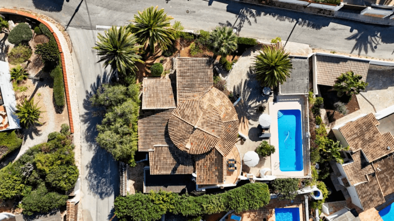 Traditionele zeezicht villa te koop in Benissa
