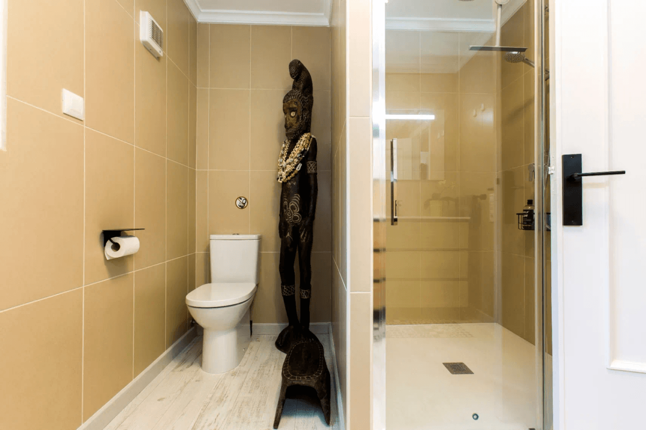 Interessante villa op groot grondstuk te koop in Benissa kust