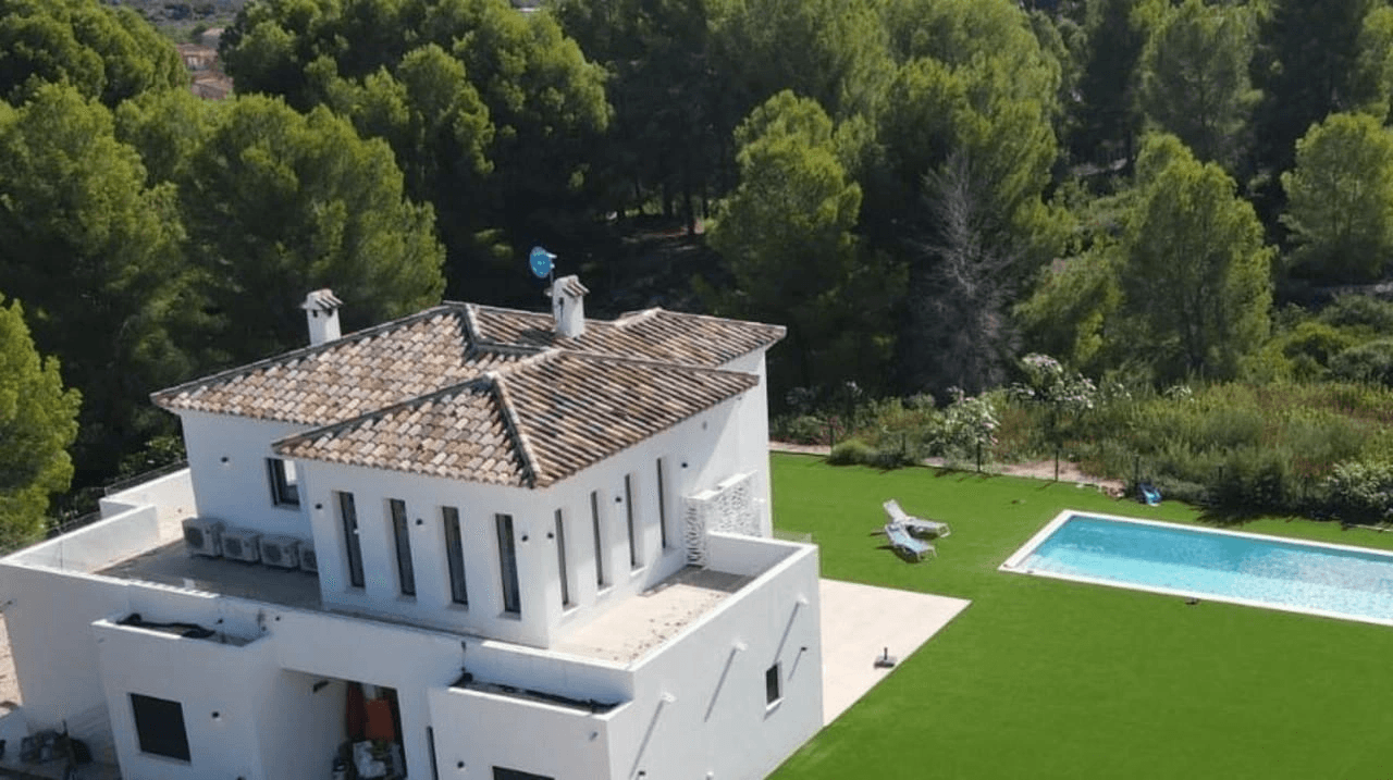Indrukwekkend finca-stijl eigendom dat luxe en comfort biedt in Pedreguer, Costa Blanca
