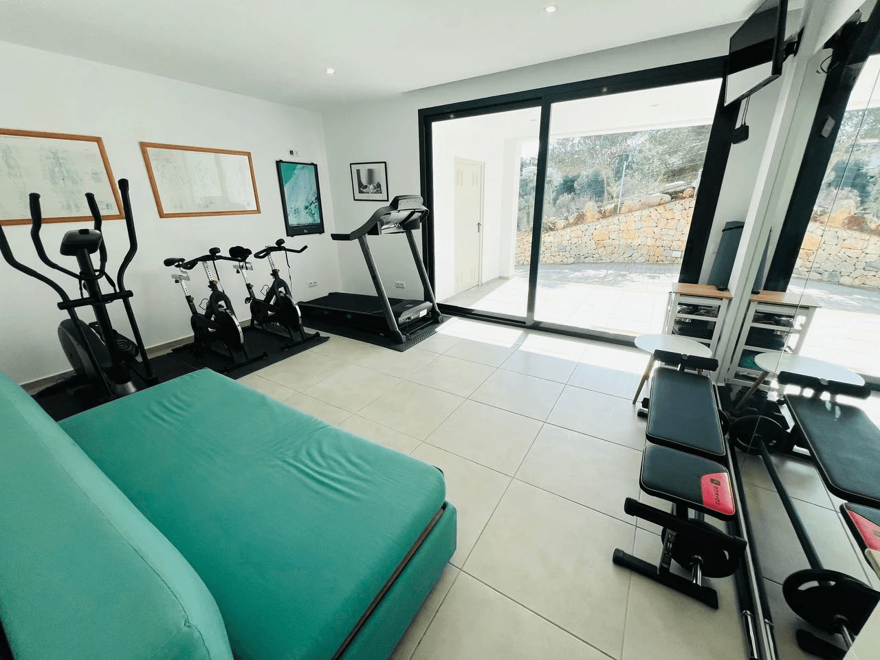 Ample contemporary villa with sea and mountain views for salea in La Sella Golf Resort, Pedreguer, Costa Blanca
