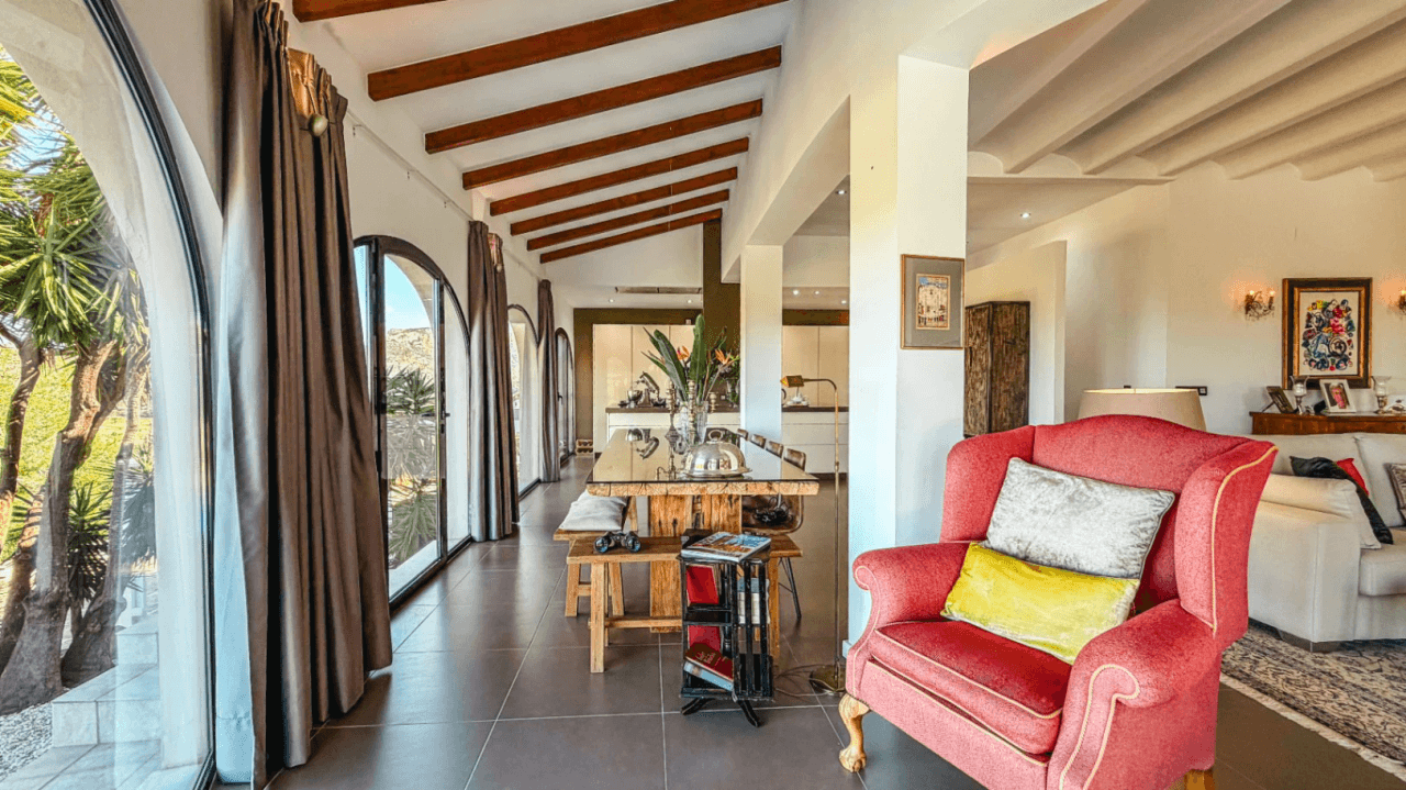Elegant villa with panoramic sea views for sale in la Sella Golf Resort, Costa Blanca