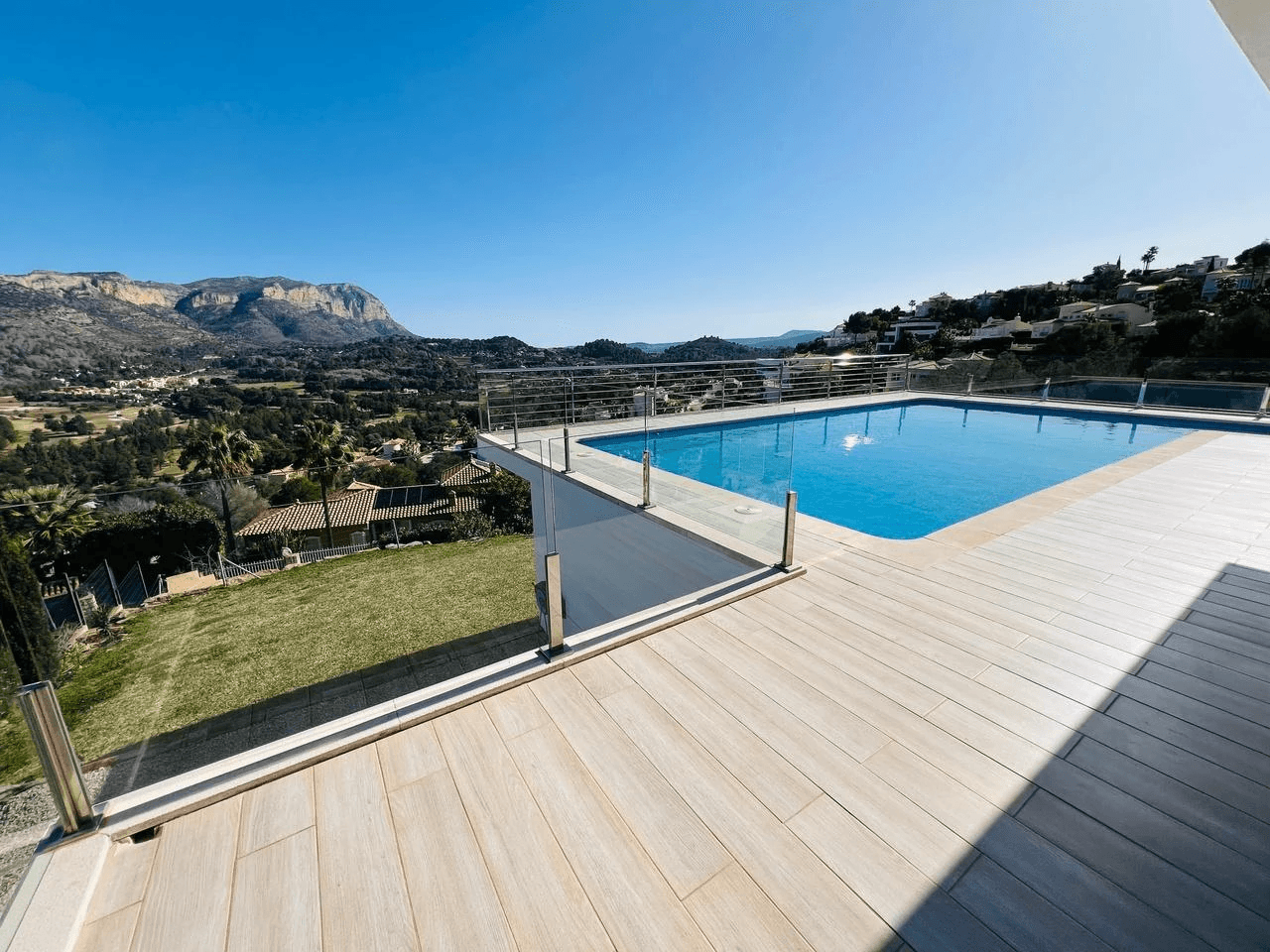 Ample contemporary villa with sea and mountain views for salea in La Sella Golf Resort, Pedreguer, Costa Blanca