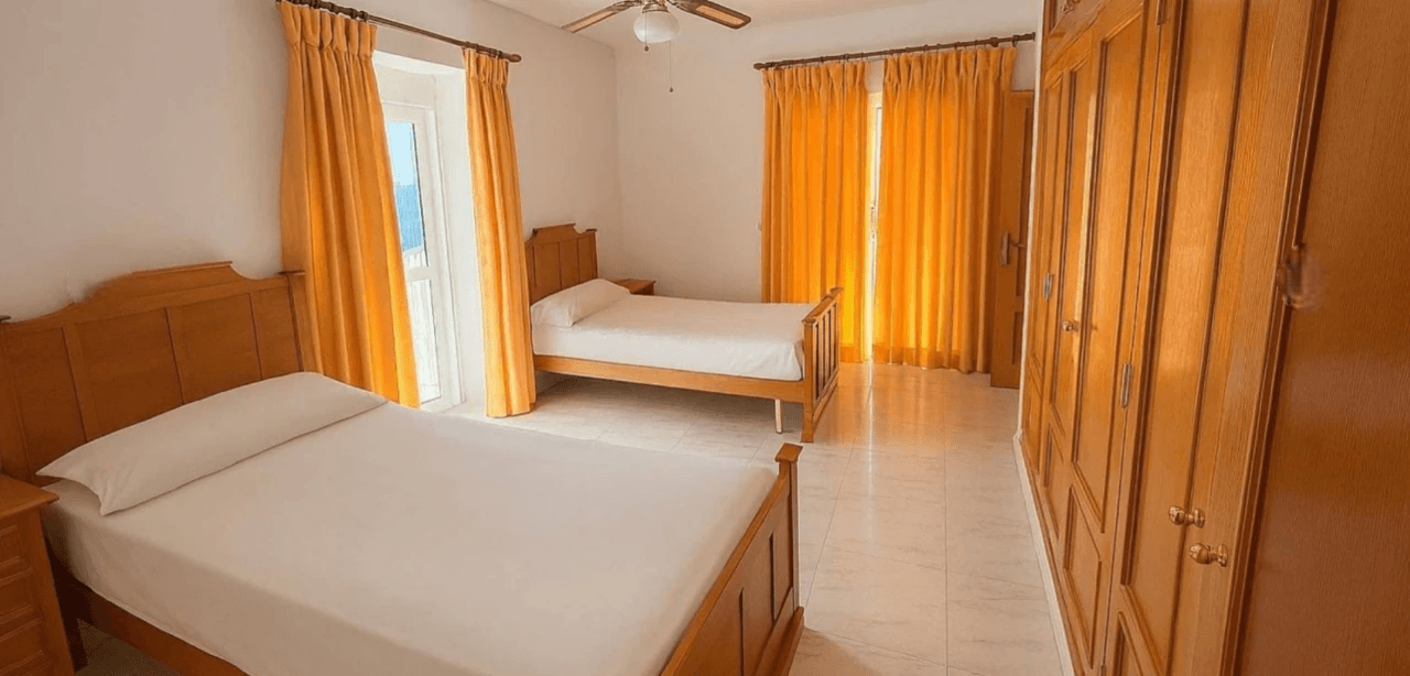 Attractive villa with sea and mountain views in the Sella Golf Resort, Pedreguer, Costa Blanca.