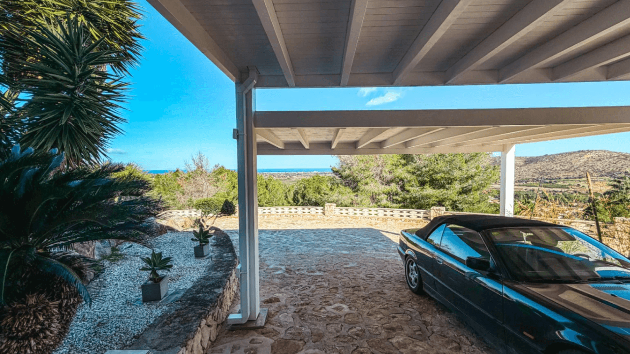 Elegant villa with panoramic sea views for sale in la Sella Golf Resort, Costa Blanca