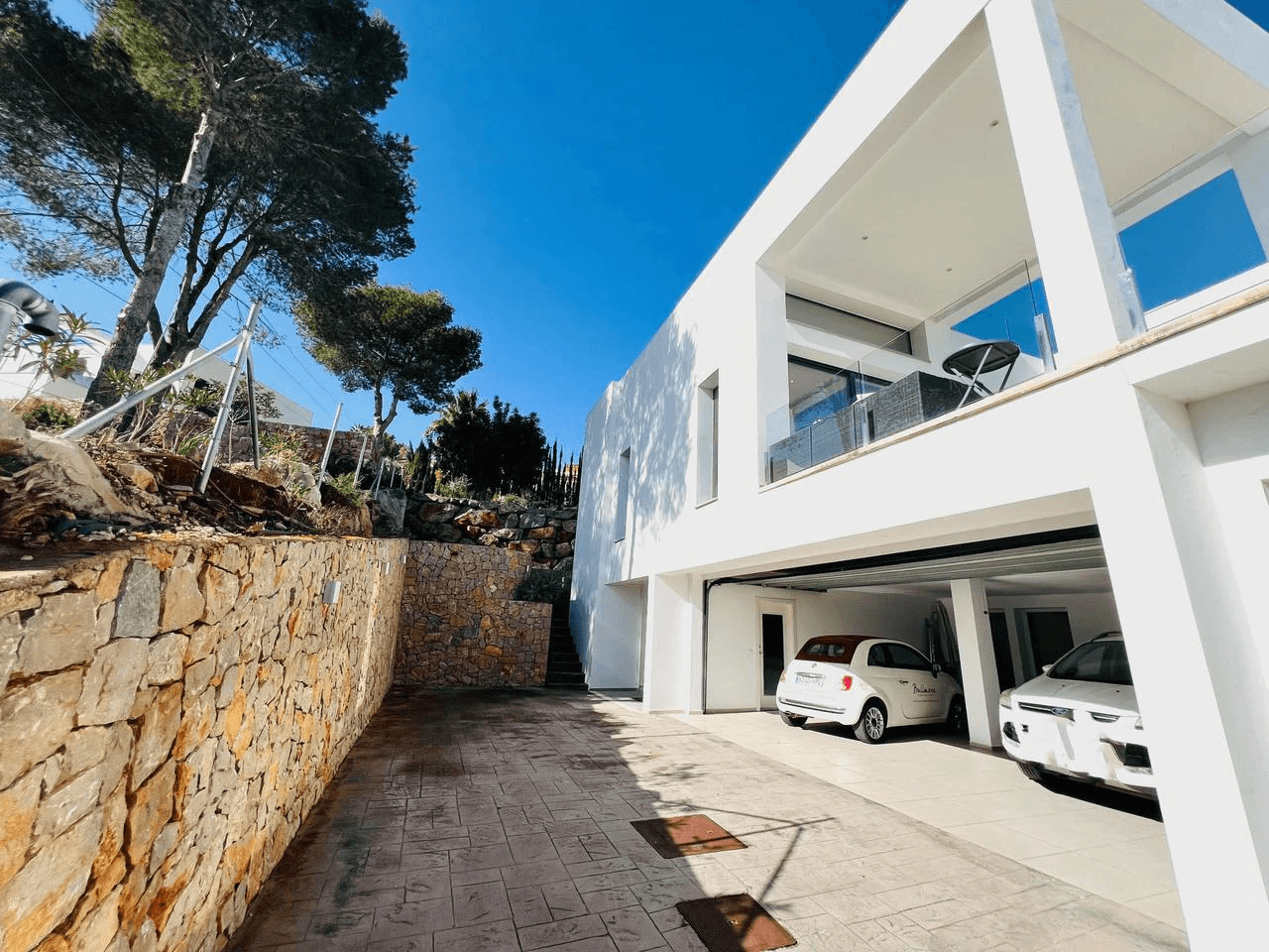 Ample contemporary villa with sea and mountain views for salea in La Sella Golf Resort, Pedreguer, Costa Blanca