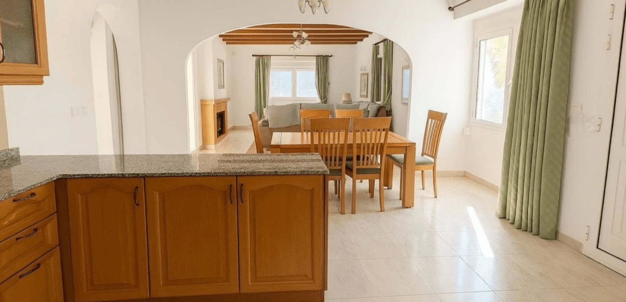 Attractive villa with sea and mountain views in the Sella Golf Resort, Pedreguer, Costa Blanca.