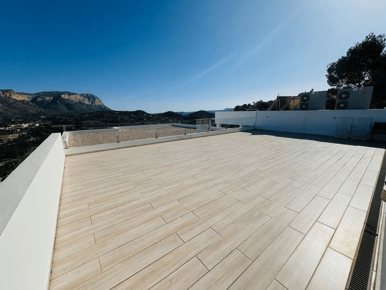Ample contemporary villa with sea and mountain views for salea in La Sella Golf Resort, Pedreguer, Costa Blanca