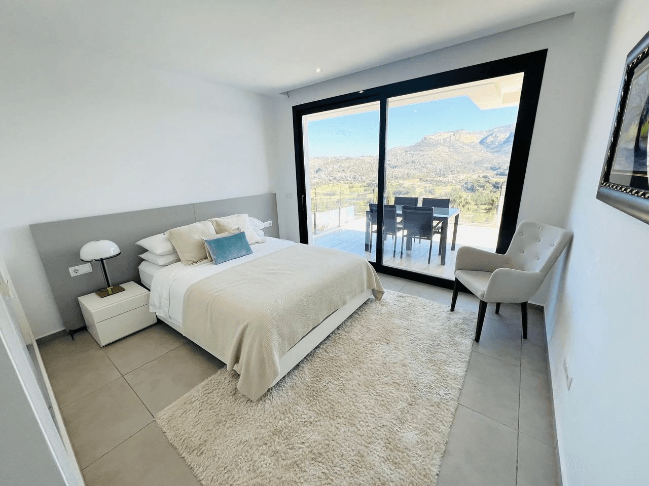 Ample contemporary villa with sea and mountain views for salea in La Sella Golf Resort, Pedreguer, Costa Blanca