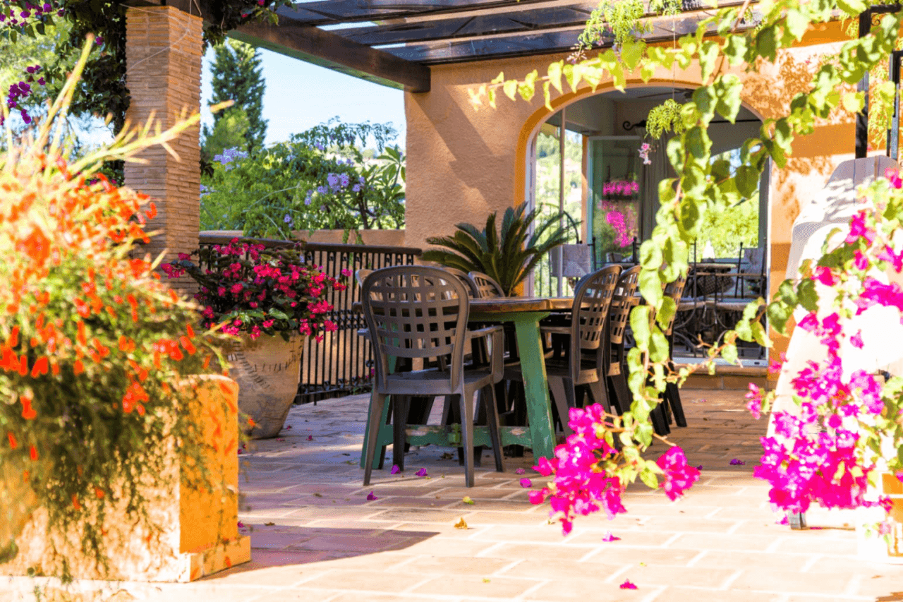 Finca met de essentie van Mediterraan leven op de beste locatie La Sella Golf Resort, Denia, Costa Blanca