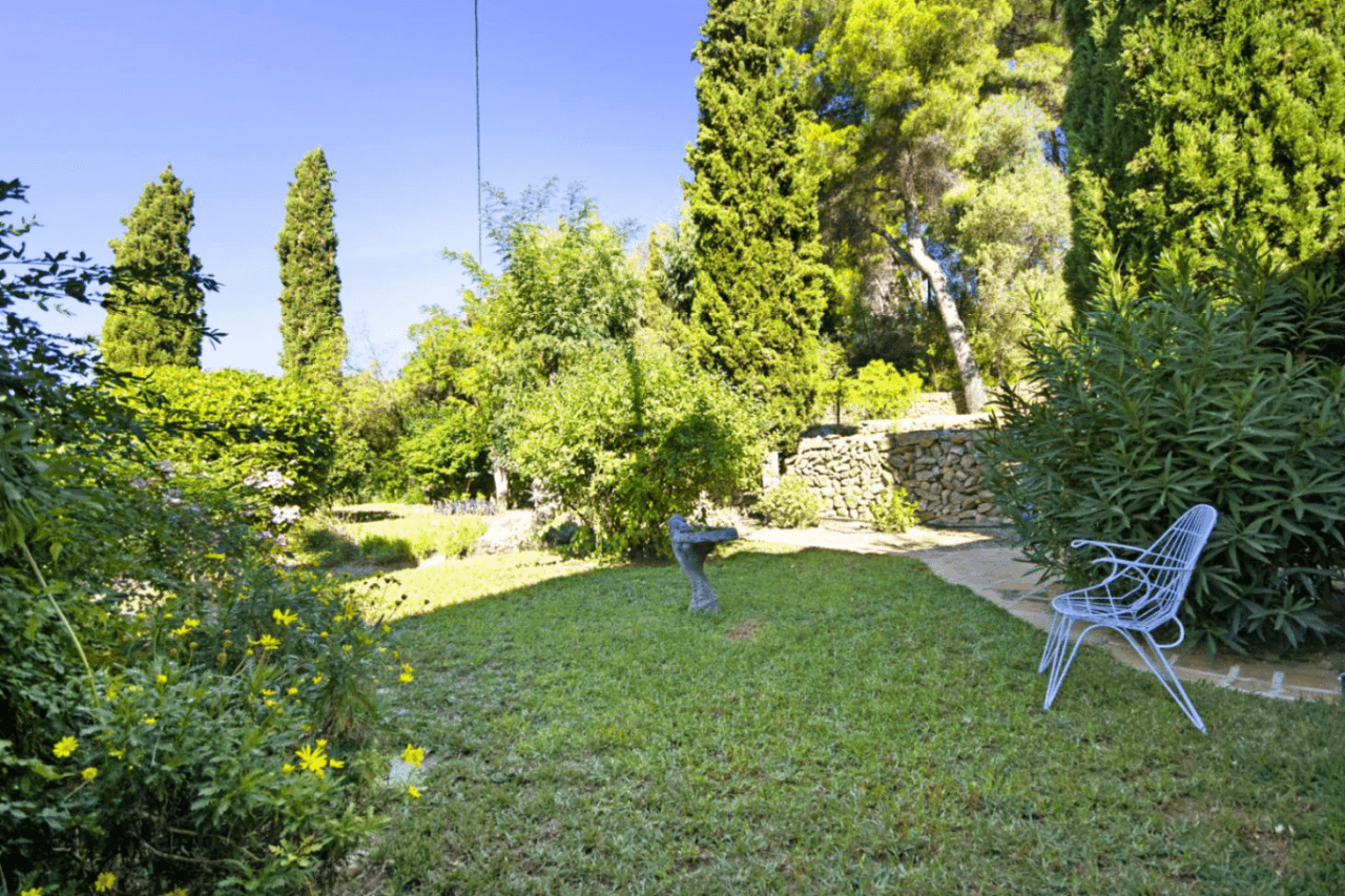 Finca met de essentie van Mediterraan leven op de beste locatie La Sella Golf Resort, Denia, Costa Blanca