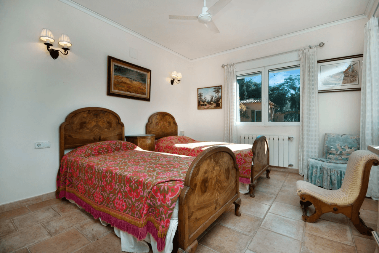 Finca met de essentie van Mediterraan leven op de beste locatie La Sella Golf Resort, Denia, Costa Blanca