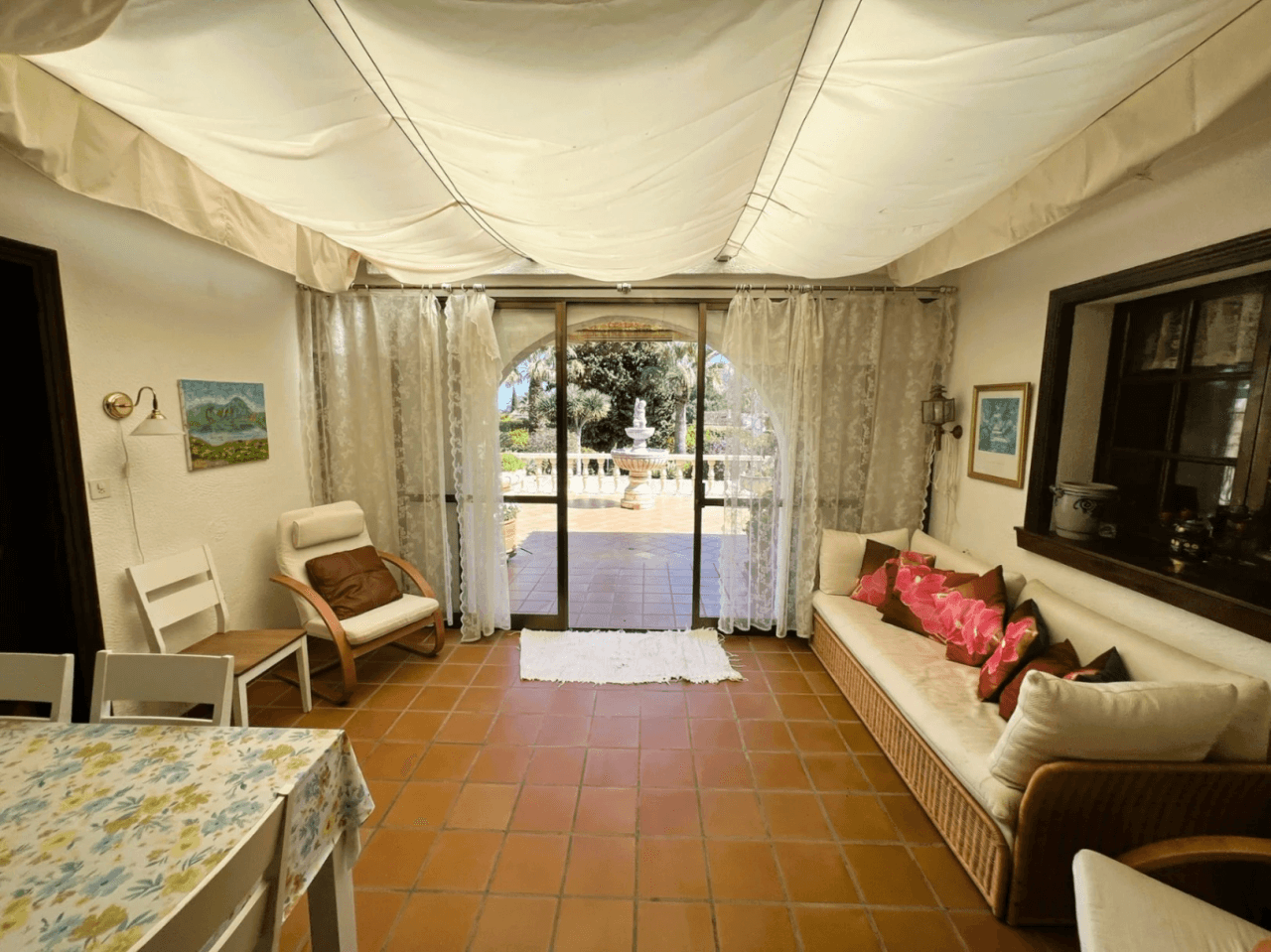 Finca espagnole traditionnelle avec un énorme terrain et un potentiel infini à vendre dans le complexe de golf La Sella, Pedreguer, Costa Blanca.