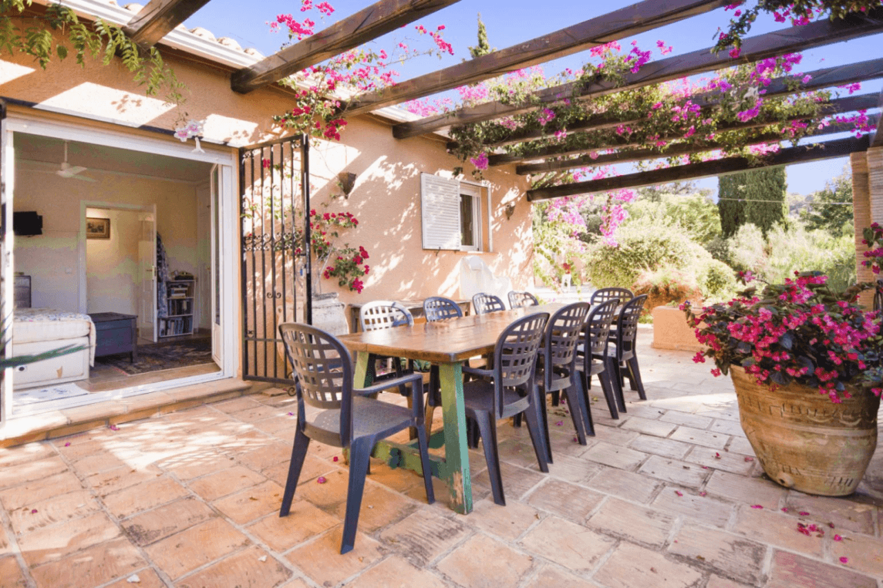 Finca met de essentie van Mediterraan leven op de beste locatie La Sella Golf Resort, Denia, Costa Blanca