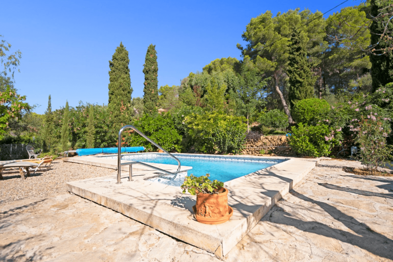 Finca met de essentie van Mediterraan leven op de beste locatie La Sella Golf Resort, Denia, Costa Blanca
