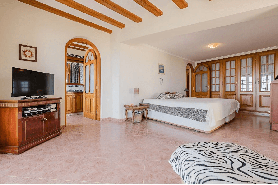 Magnifica villa de estilo mediterránea con vistas panorámicas al mar y poca distancia del centro de Denia, Costa Blanca