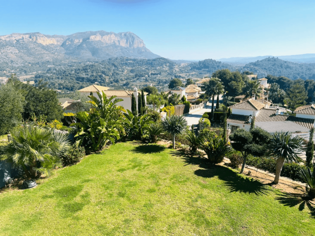 Contemporary design villa that offers exclusivity and sustainability for sale in La Sella Golf Resort, Pedreguer, Costa Blanca.
