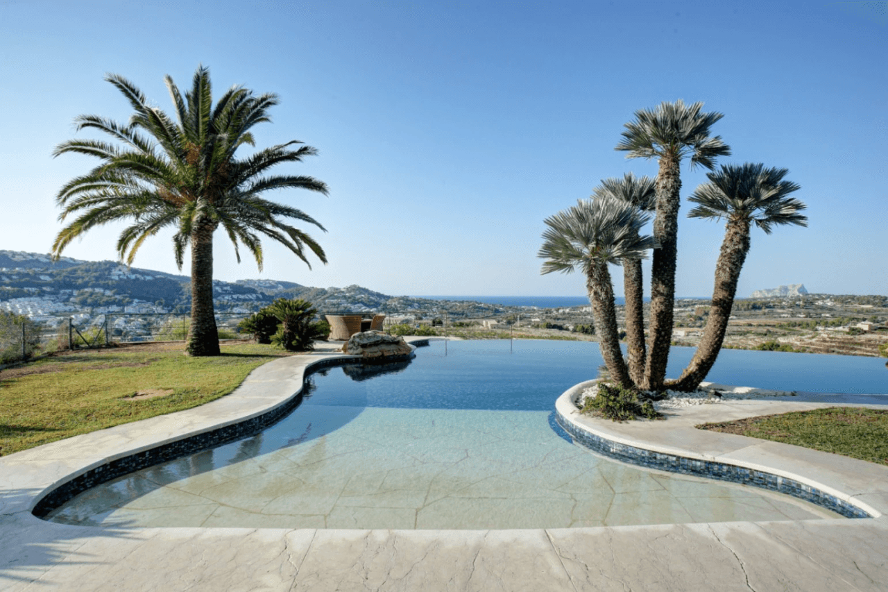 Prachtige finca te koop met uitzicht op zee en vallei in Moraira, Costa Blanca