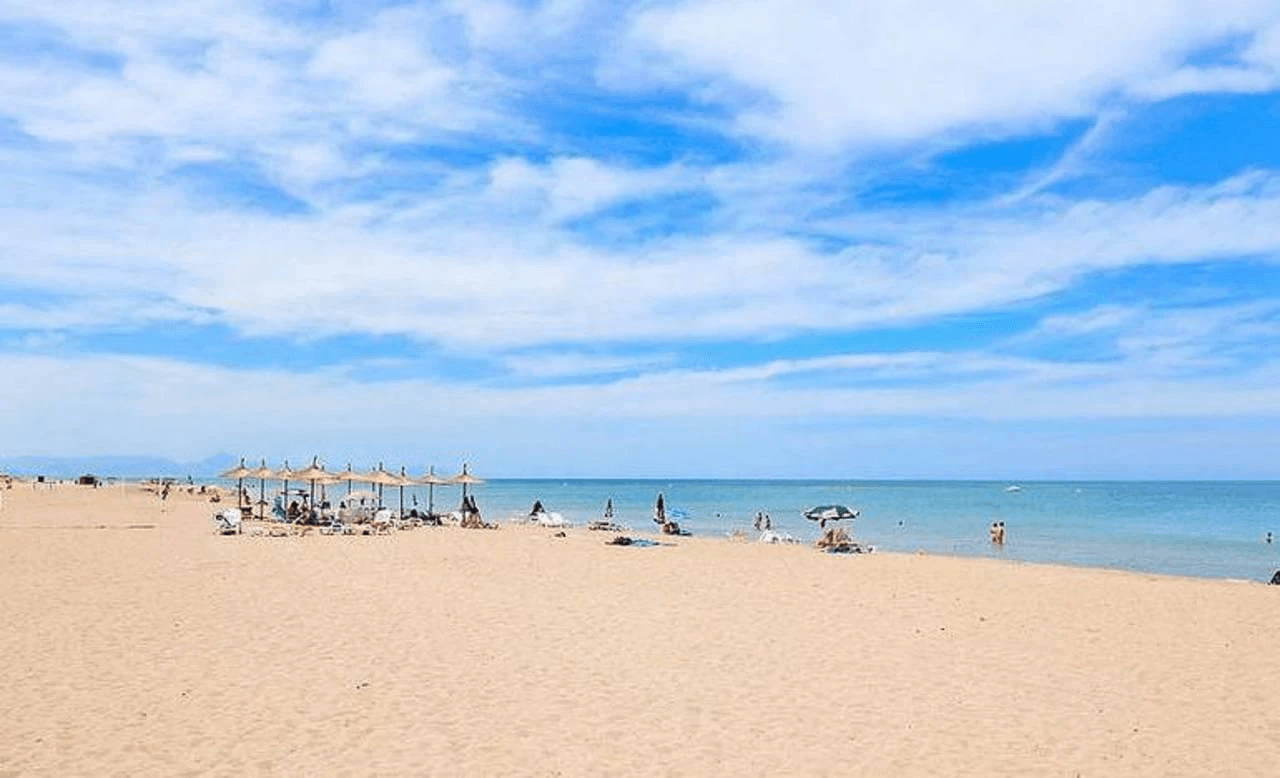 Charmant dorp huis met 3 slaapkamers in Denia, Las Marinas, Costa Blanca
