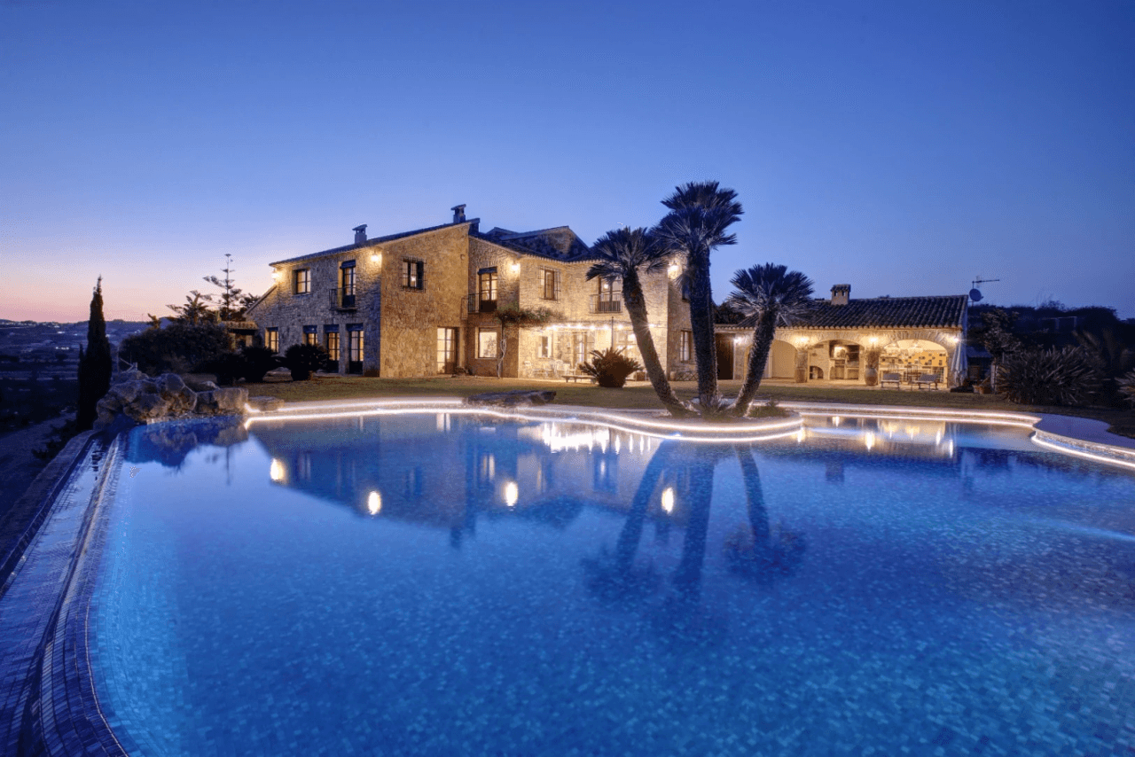 Prachtige finca te koop met uitzicht op zee en vallei in Moraira, Costa Blanca