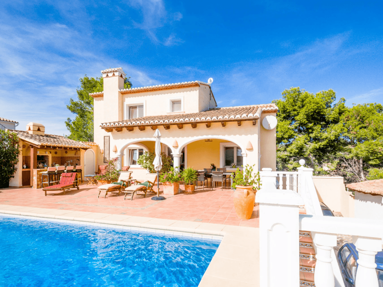 Benissa Villa met Zeezicht en Apart Gastenappartement