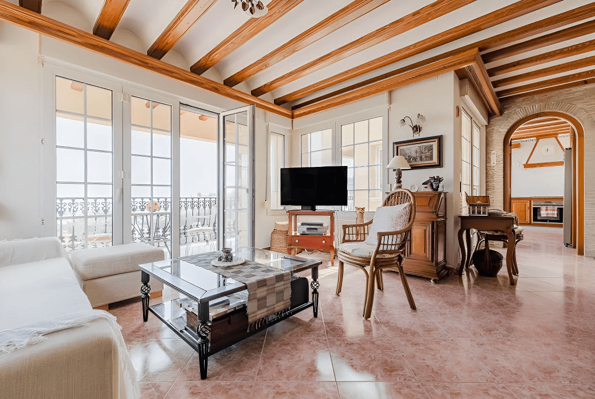 Magnifica villa de estilo mediterránea con vistas panorámicas al mar y poca distancia del centro de Denia, Costa Blanca