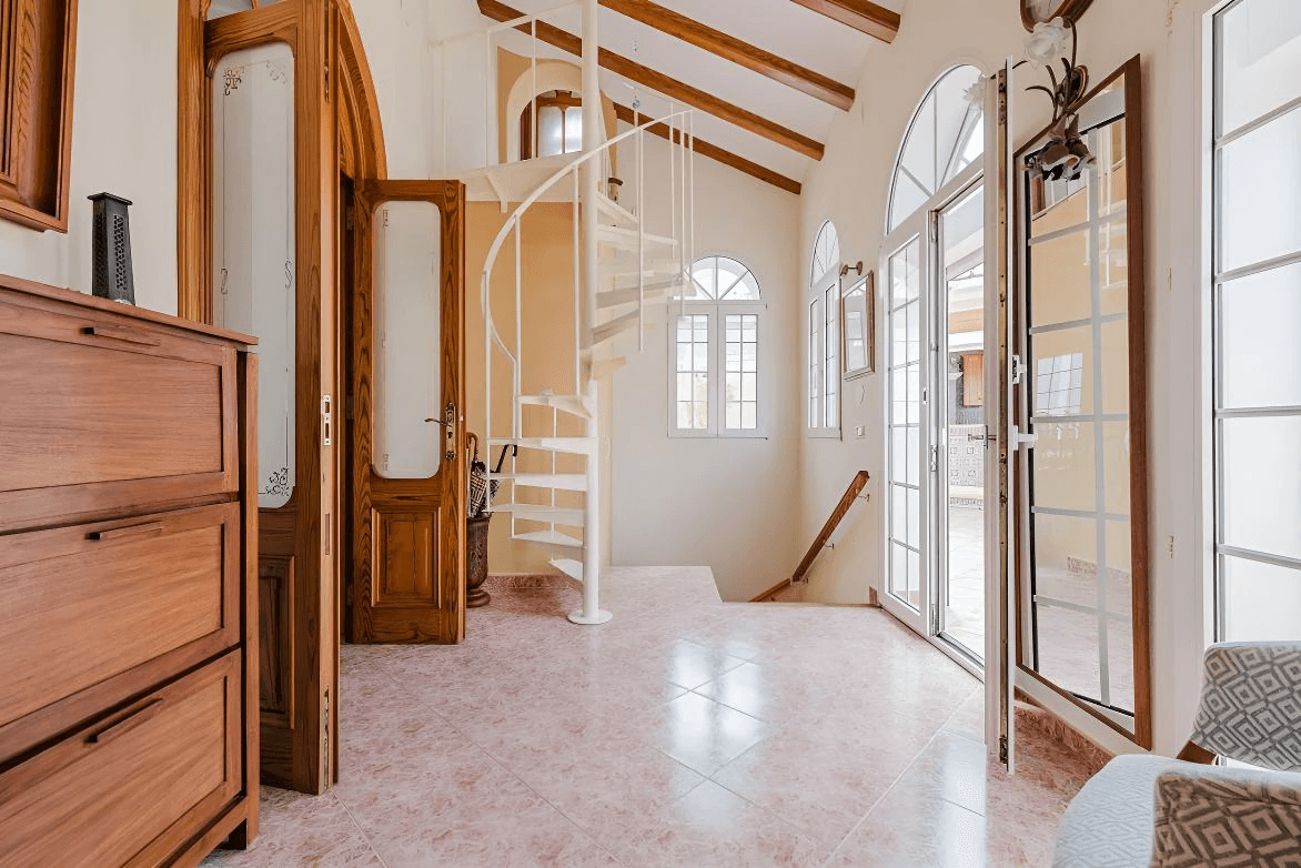 Magnifica villa de estilo mediterránea con vistas panorámicas al mar y poca distancia del centro de Denia, Costa Blanca