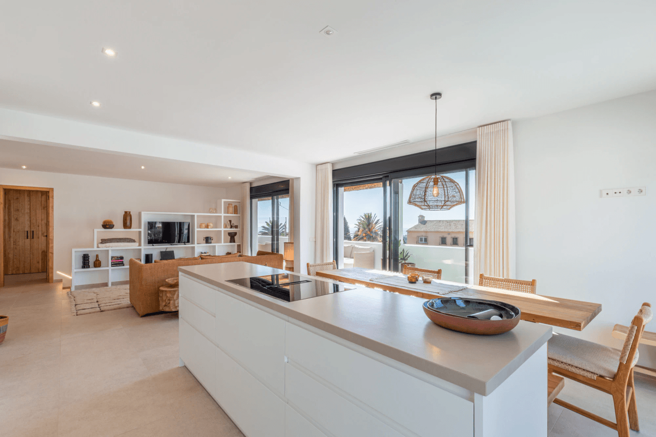 Ibiza Style Luxury Villa in Moraira — Mediterranean Elegance Just 1 km from the Sea