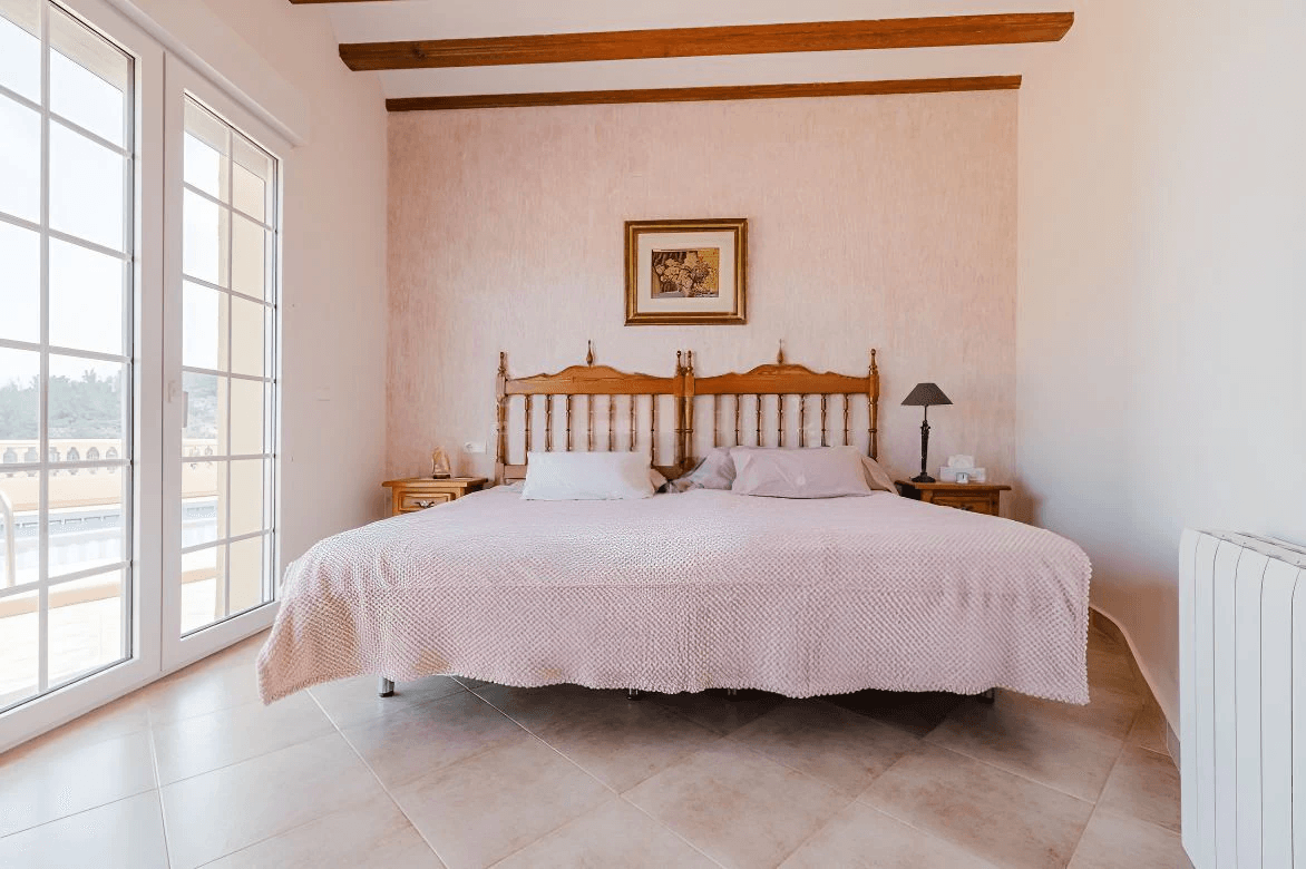 Magnifica villa de estilo mediterránea con vistas panorámicas al mar y poca distancia del centro de Denia, Costa Blanca