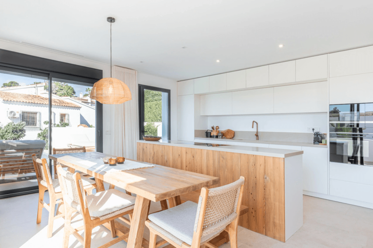 Ibiza Style Luxury Villa in Moraira — Mediterranean Elegance Just 1 km from the Sea