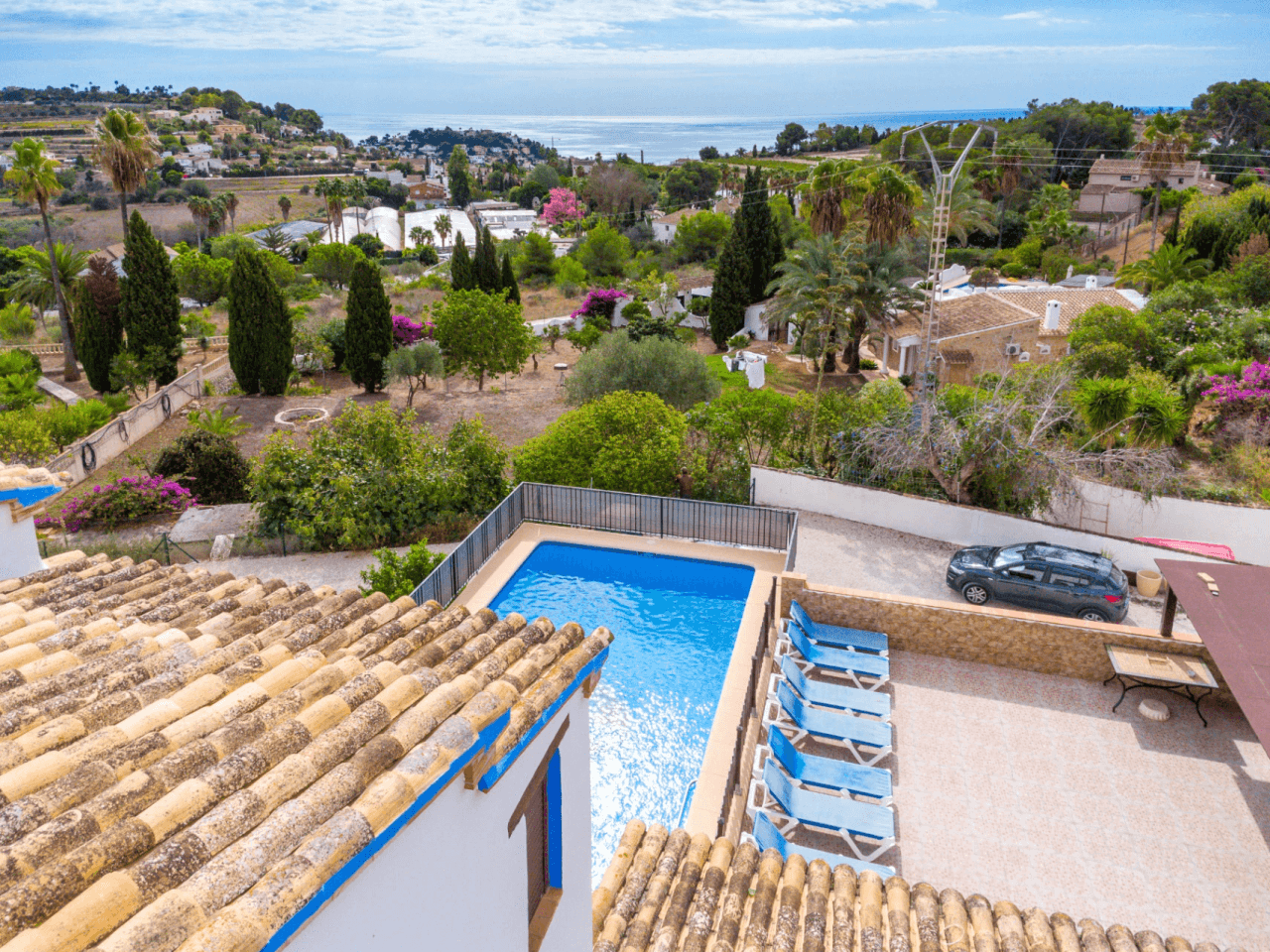 Benissa Finca te koop op groot perceel met zwembad en gastenhuis
