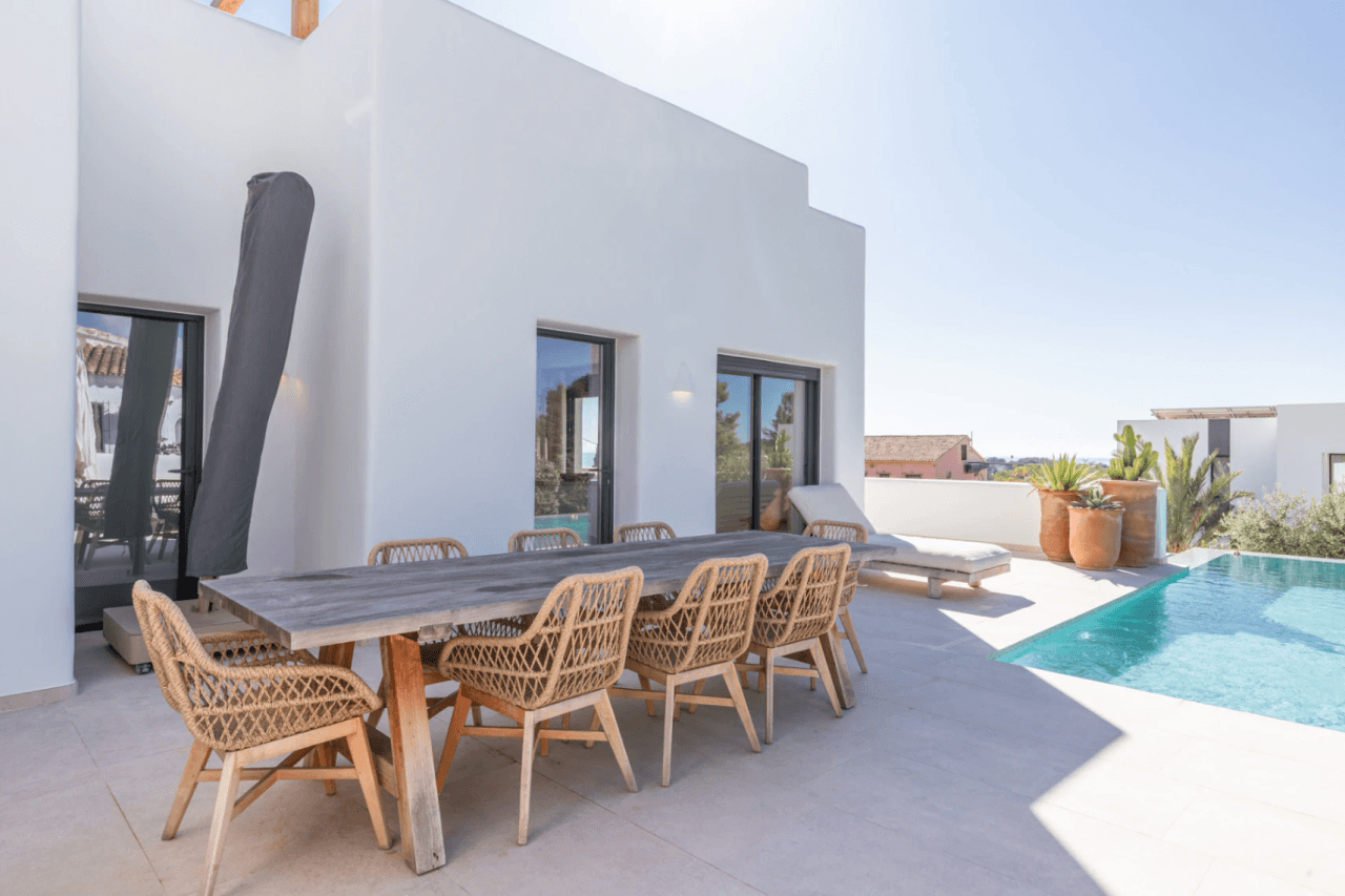 Ibiza Style Luxury Villa in Moraira — Mediterranean Elegance Just 1 km from the Sea