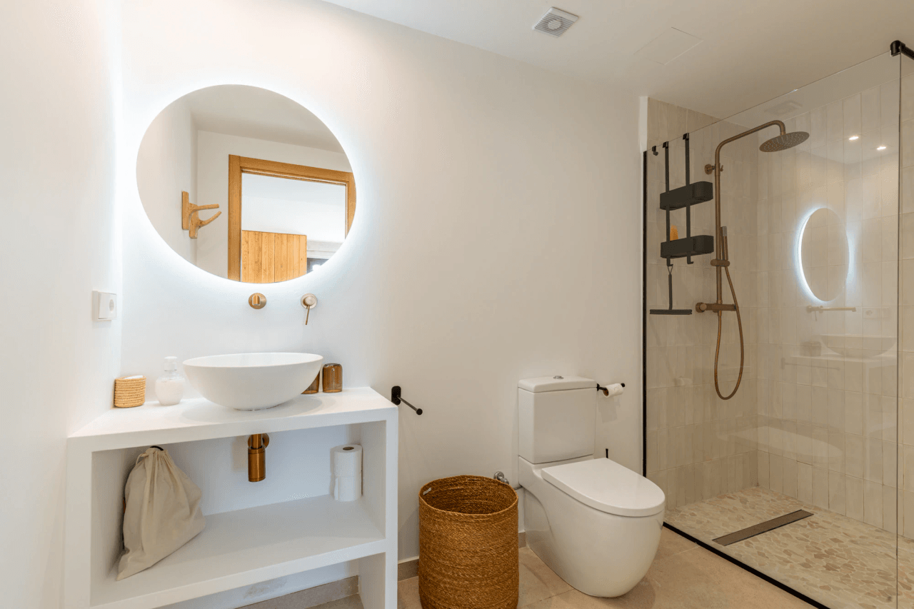 Ibiza Style Luxury Villa in Moraira — Mediterranean Elegance Just 1 km from the Sea