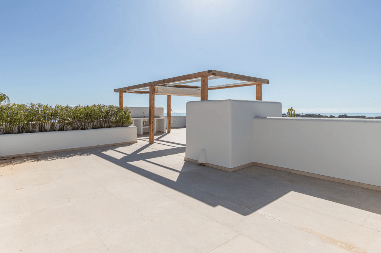 Ibiza Style Luxury Villa in Moraira — Mediterranean Elegance Just 1 km from the Sea