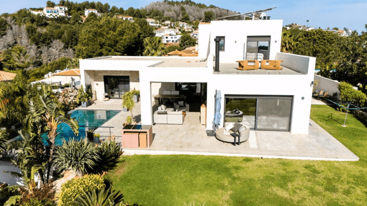 Contemporary design villa that offers exclusivity and sustainability for sale in La Sella Golf Resort, Pedreguer, Costa Blanca.