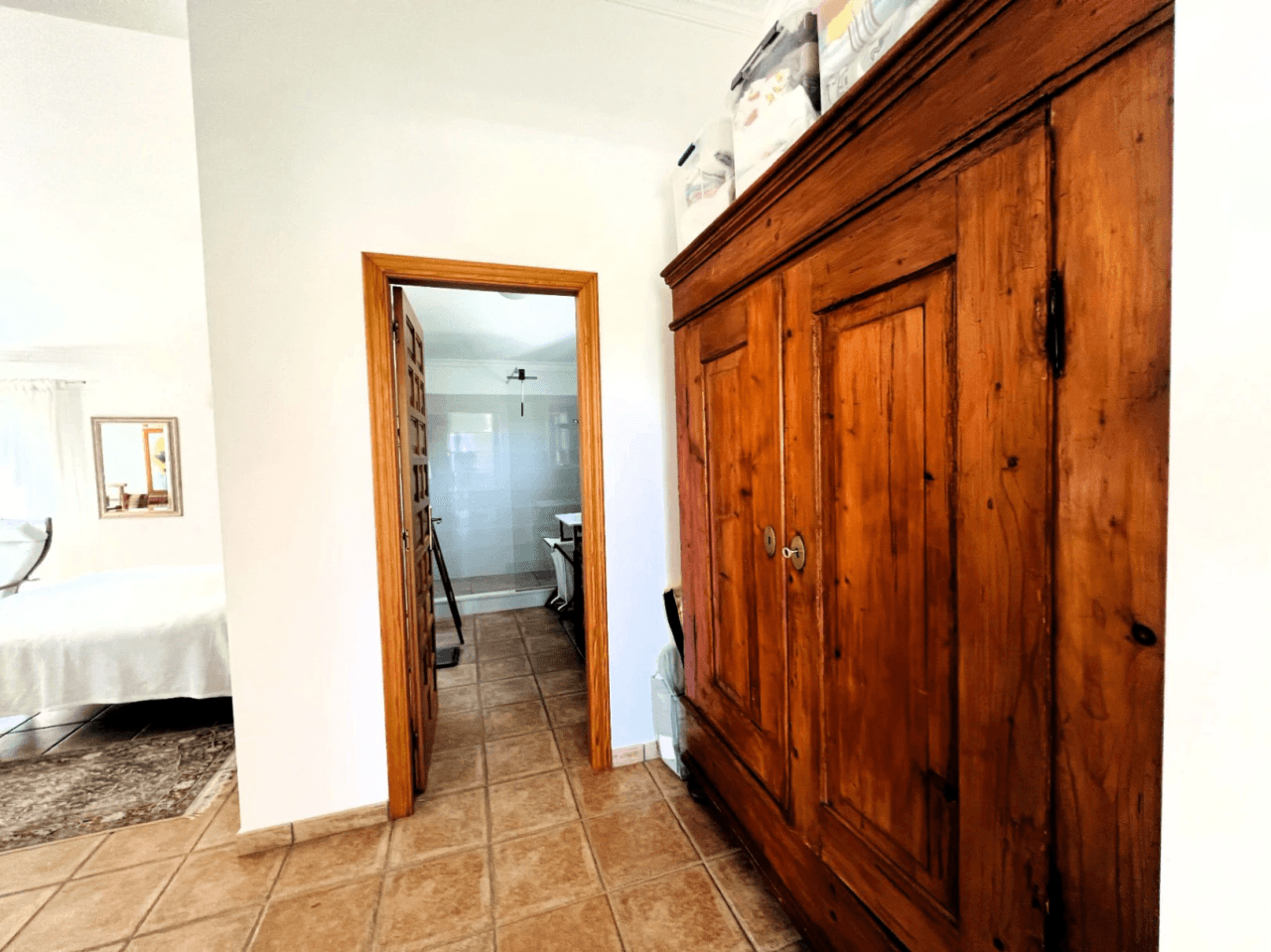 Ruime villa op een unieke locatie met panoramisch uitzicht, omringd door een natuurpark in Jesus Pobre, Denia, Costa Blanca.