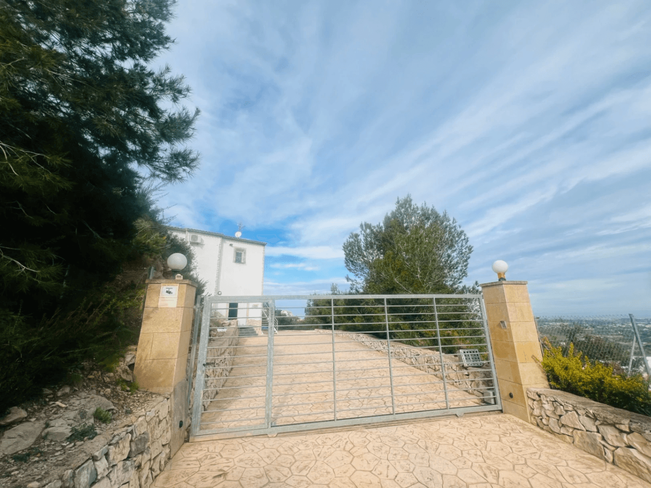 Villa with open sea views for sale in La Sella Golf Resort, Pedreguer, Costa Blanca