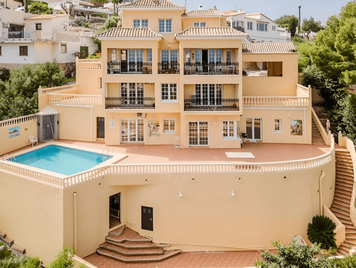 Magnifica villa de estilo mediterránea con vistas panorámicas al mar y poca distancia del centro de Denia, Costa Blanca